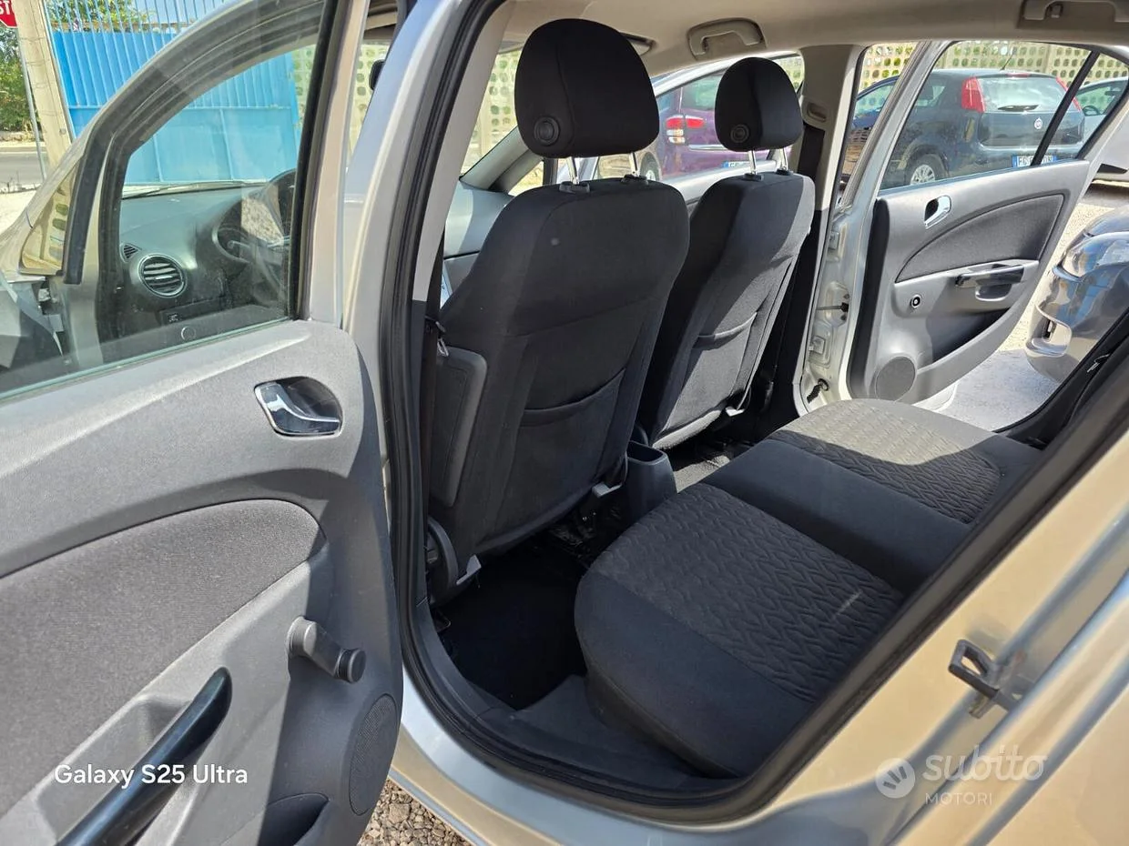 Opel Corsa — foto 14