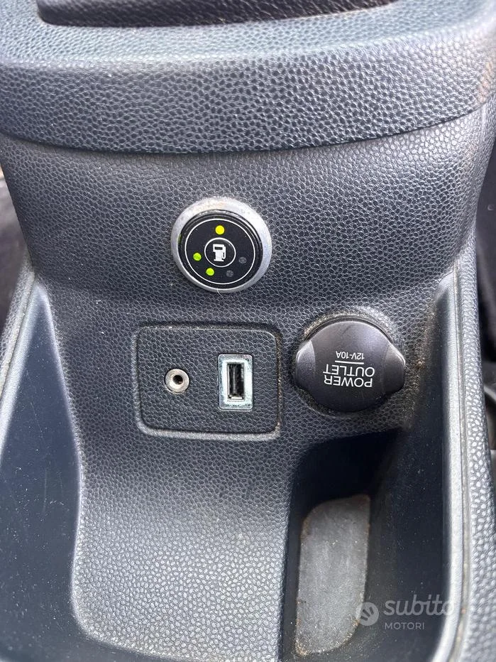 Ford Fiesta — foto 14