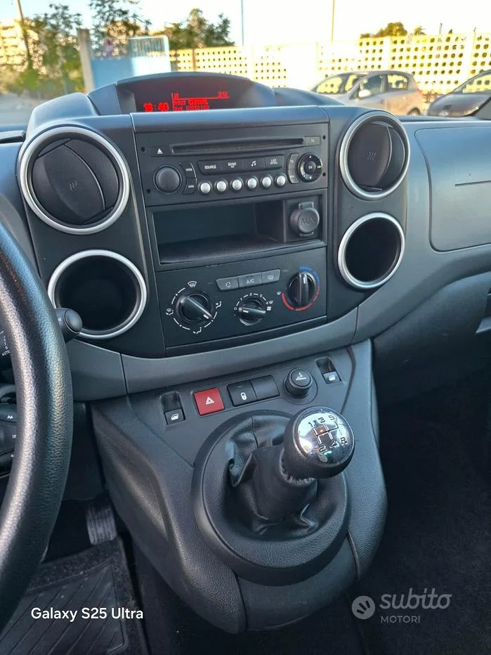 Peugeot Partner — foto 22