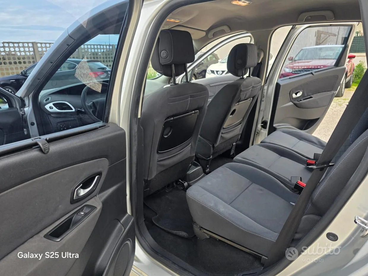 Renault Scénic — foto 16