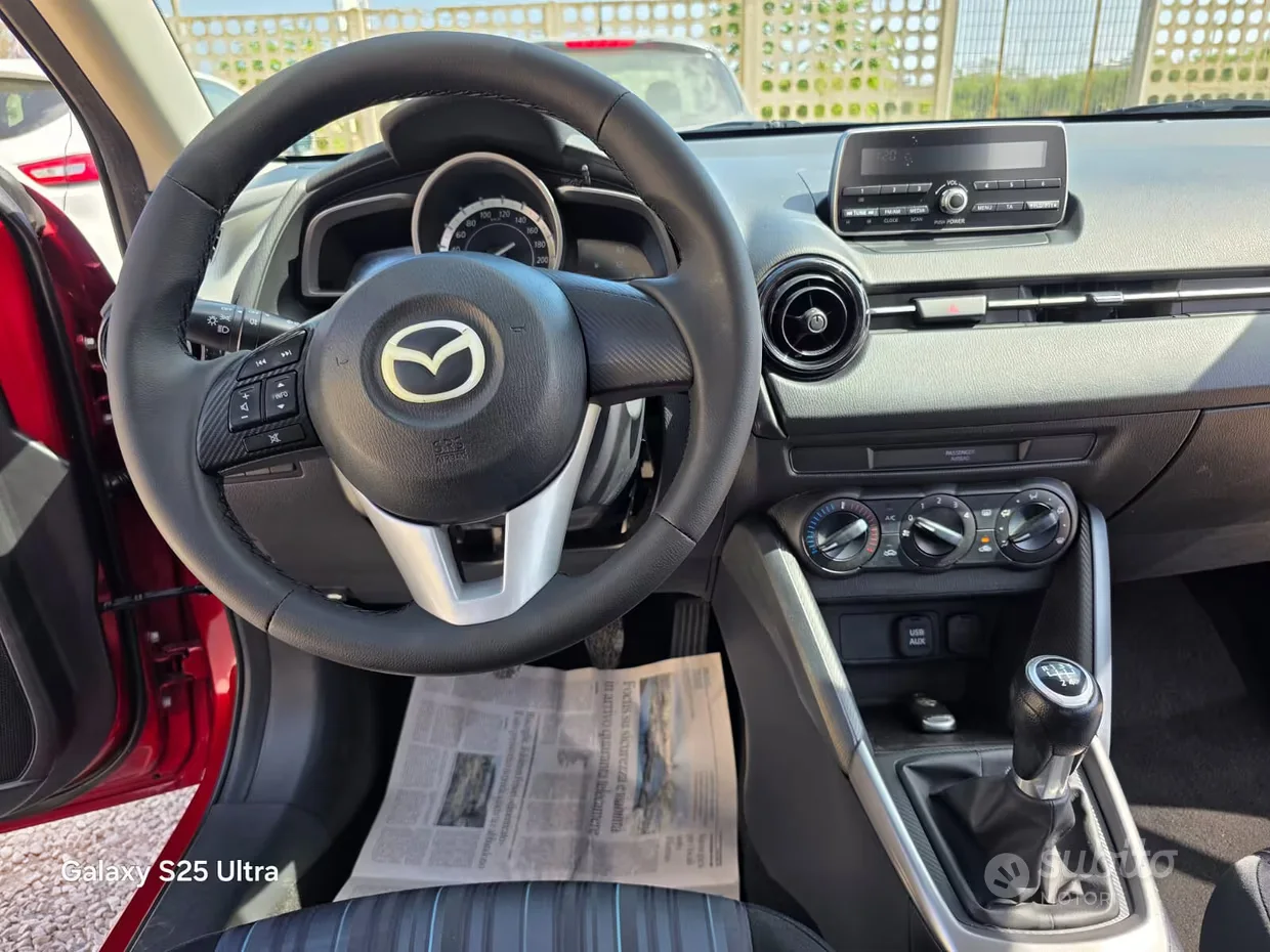 Mazda Mazda2 — foto 23