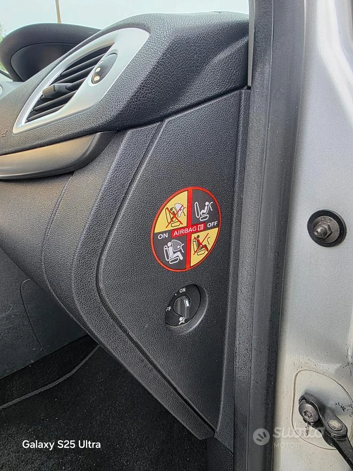 Renault Scénic — foto 19