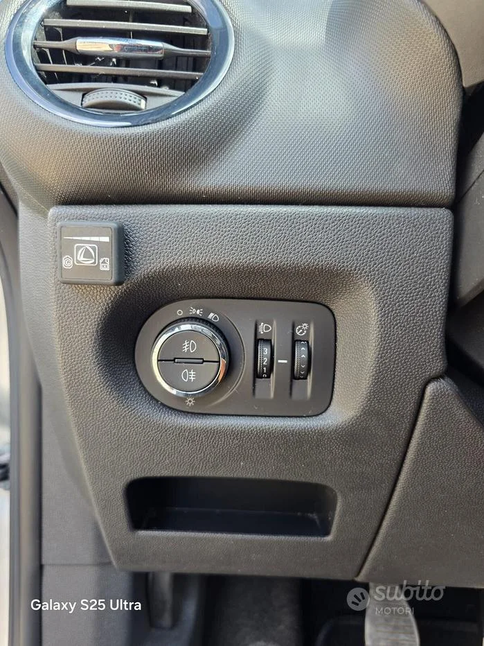 Opel Corsa — foto 16