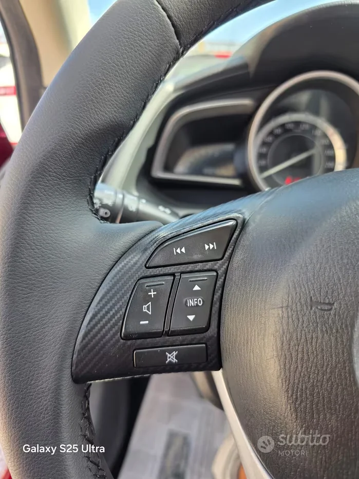 Mazda Mazda2 — foto 21