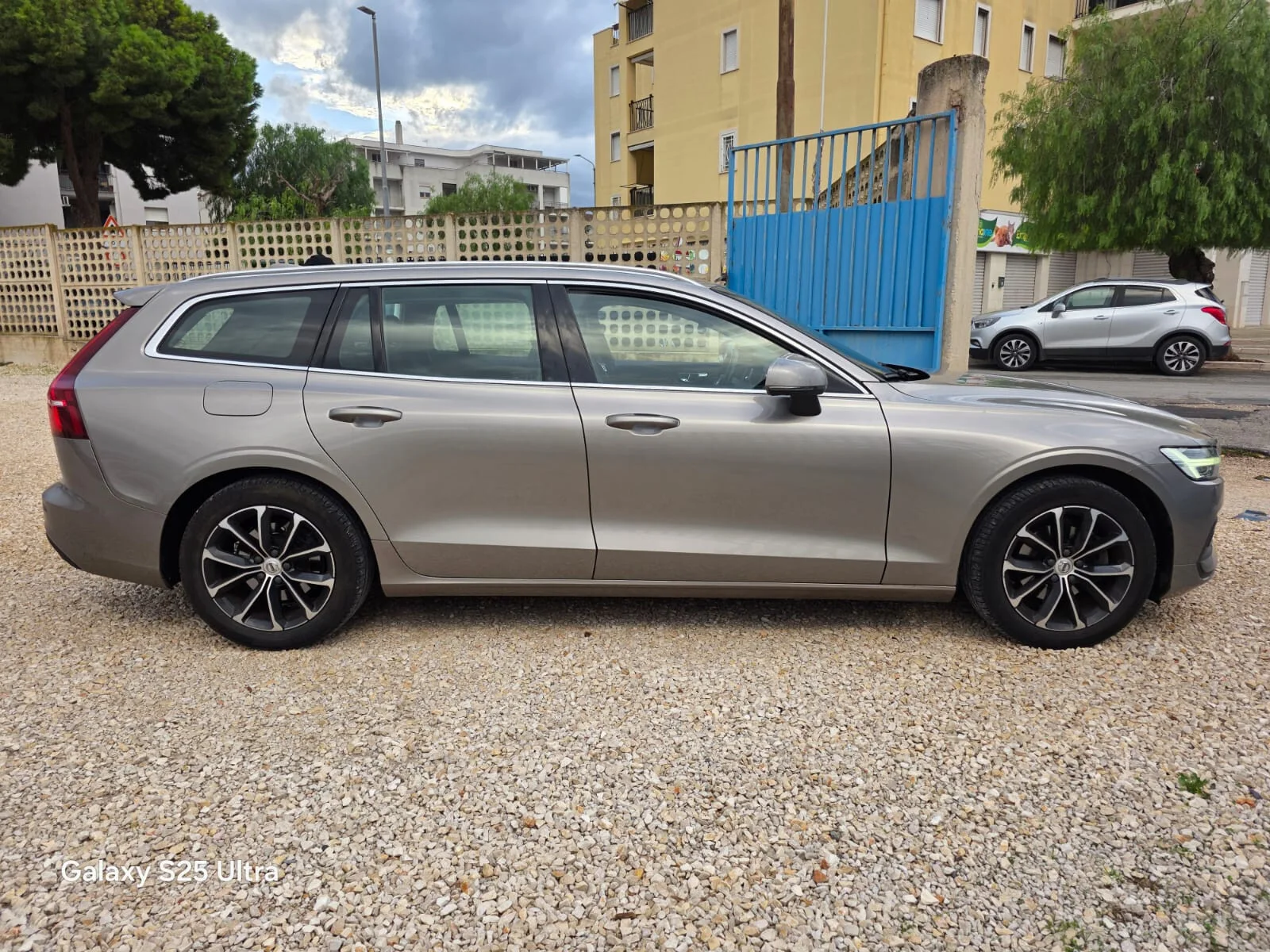 Immagine del veicolo Volvo V60 V60 D3 Geartronic R-design