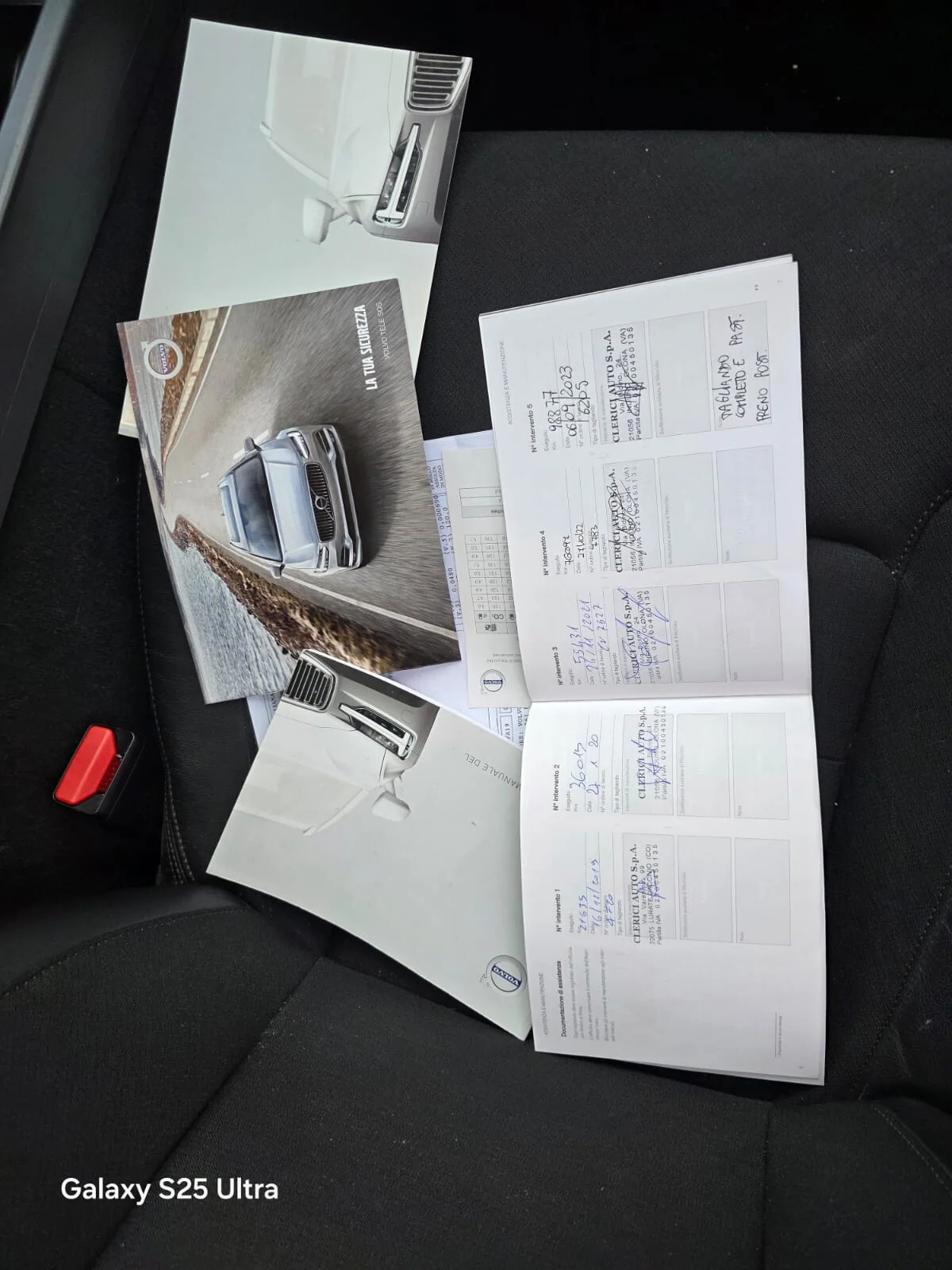 Immagine del veicolo Volvo V60 V60 D3 Geartronic R-design