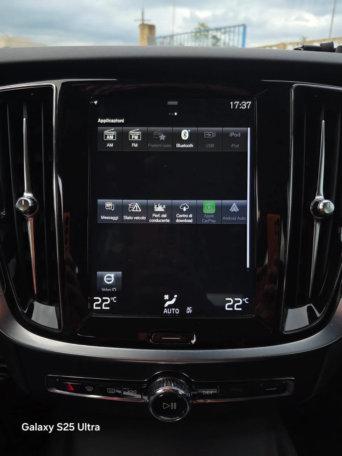 Immagine del veicolo Volvo V60 V60 D3 Geartronic R-design