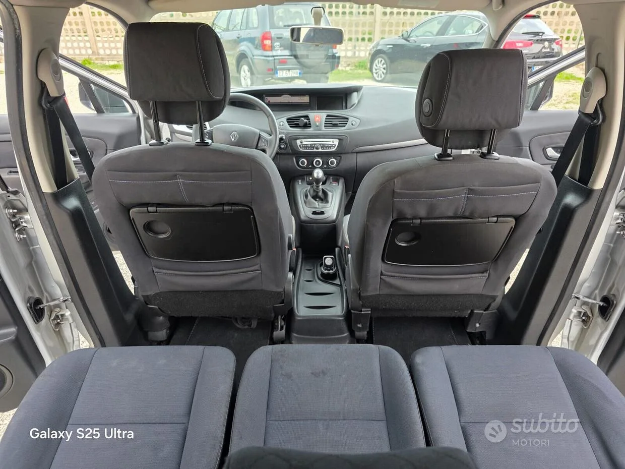 Renault Scénic — foto 14
