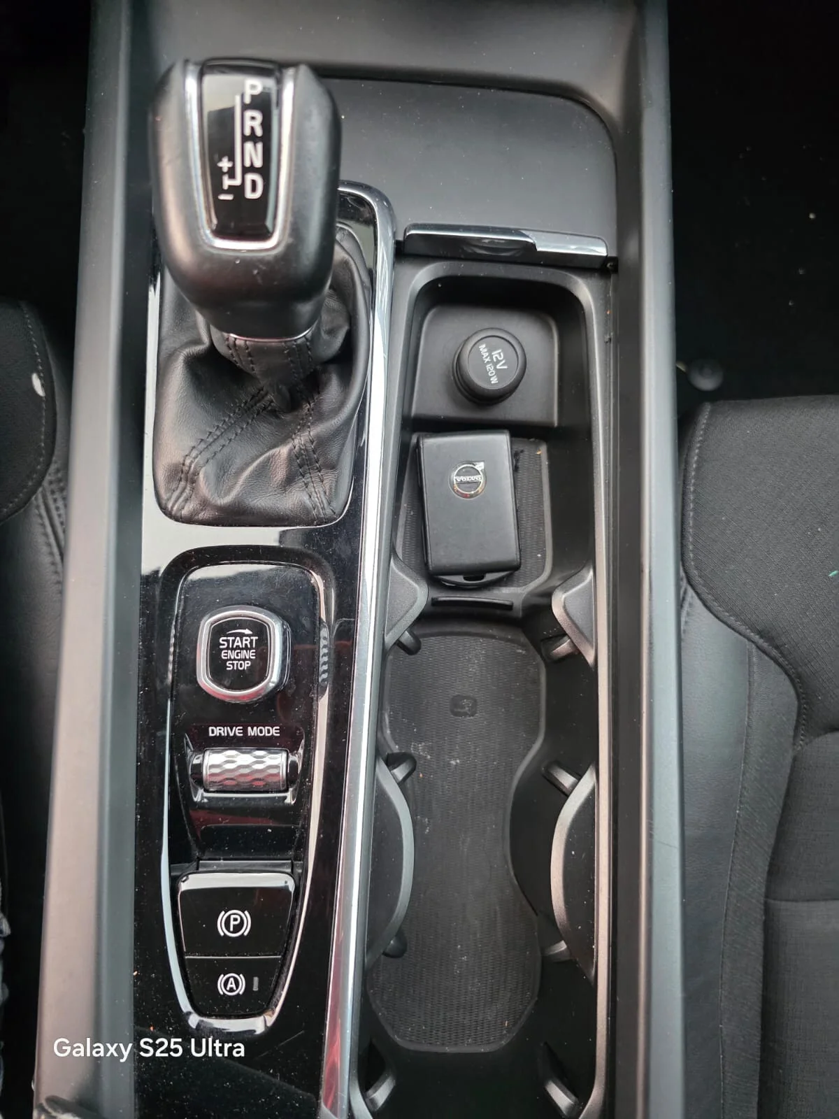 Immagine del veicolo Volvo V60 V60 D3 Geartronic R-design
