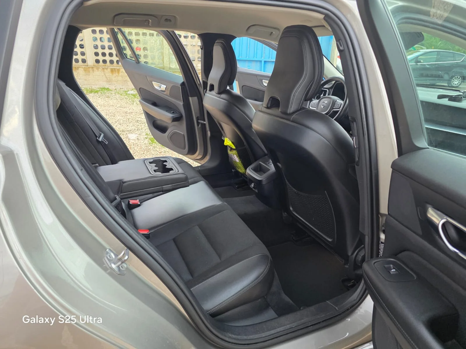 Immagine del veicolo Volvo V60 V60 D3 Geartronic R-design