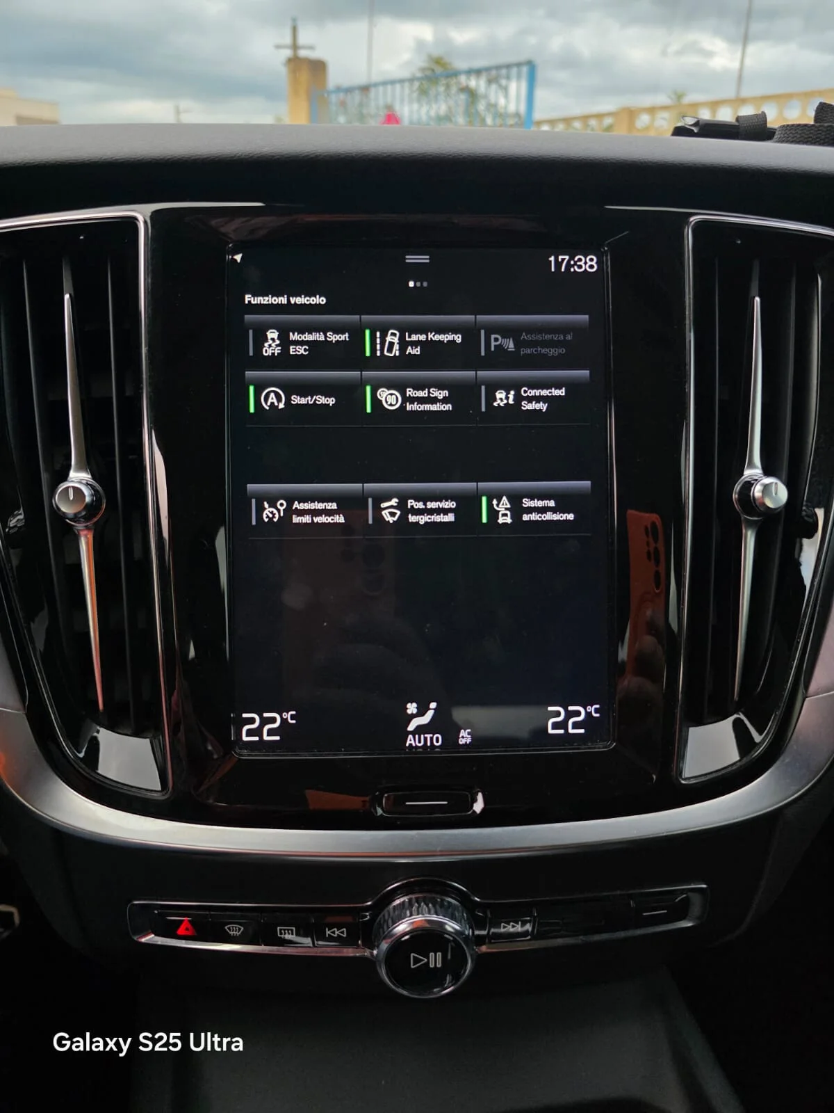 Immagine del veicolo Volvo V60 V60 D3 Geartronic R-design