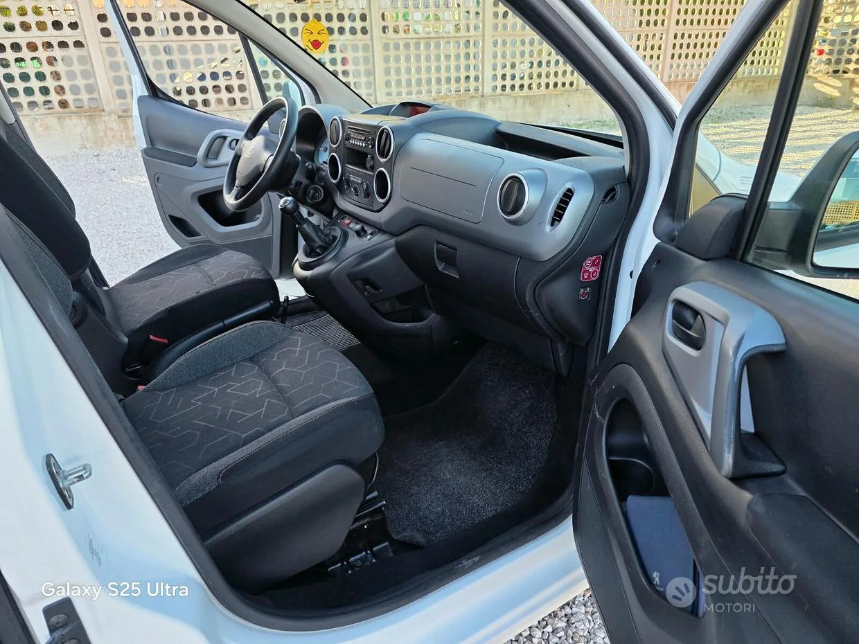 Peugeot Partner — foto 13
