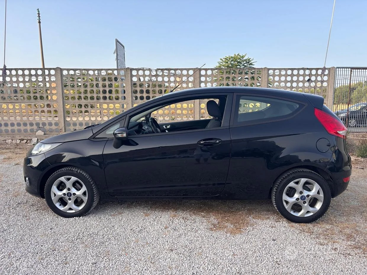 Ford Fiesta — foto 8