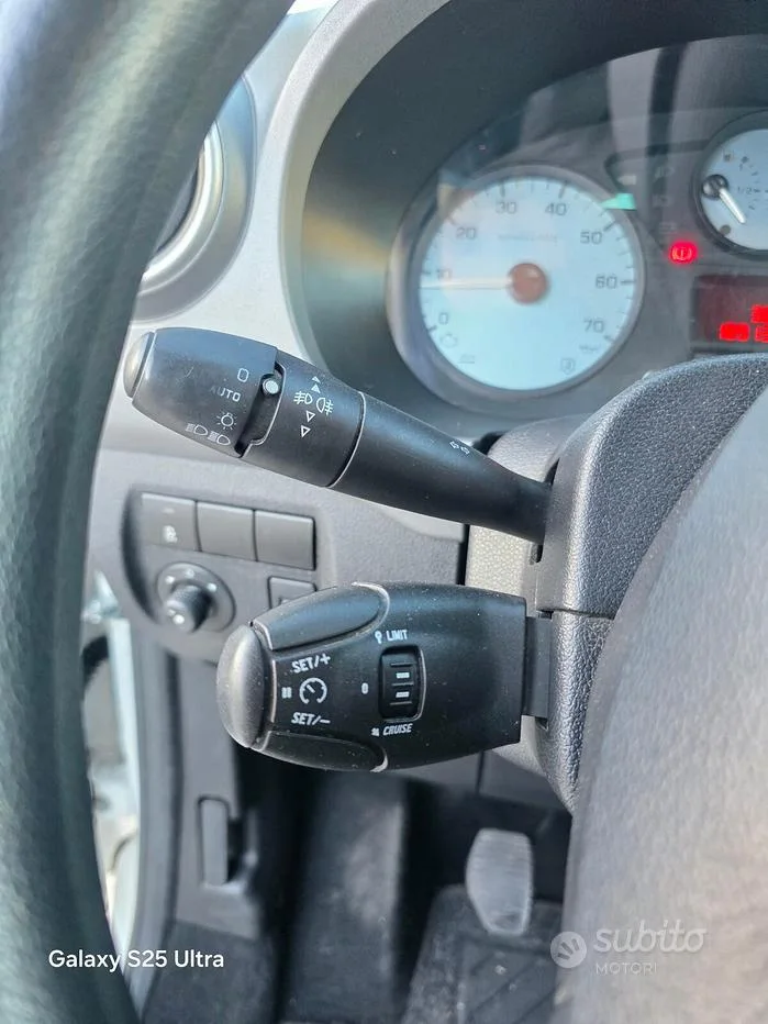 Peugeot Partner — foto 19