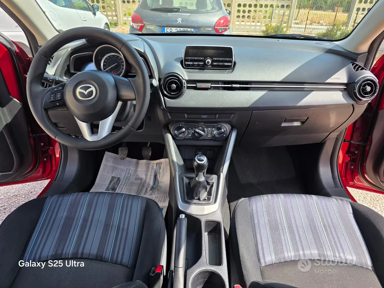Mazda Mazda2 — foto 13