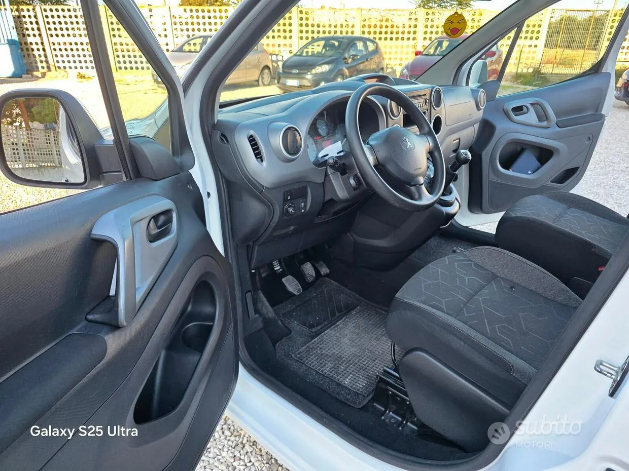 Peugeot Partner — foto 10