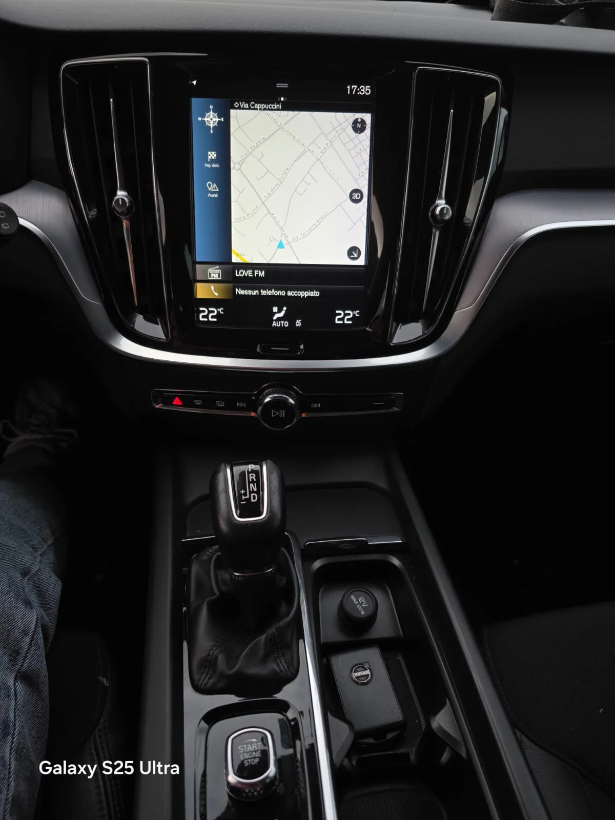 Immagine del veicolo Volvo V60 V60 D3 Geartronic R-design