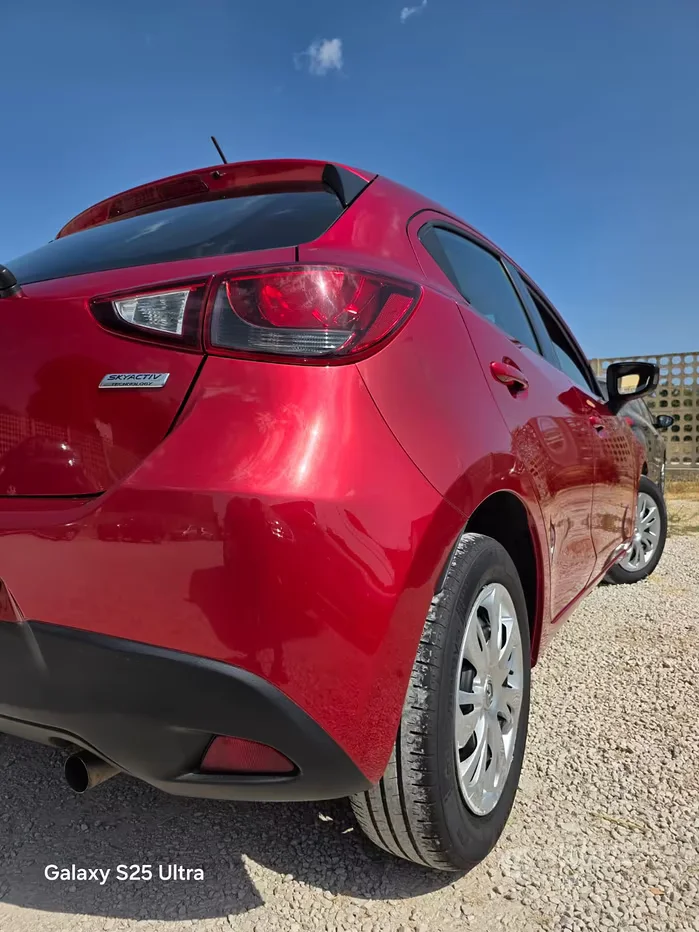 Mazda Mazda2 — foto 10